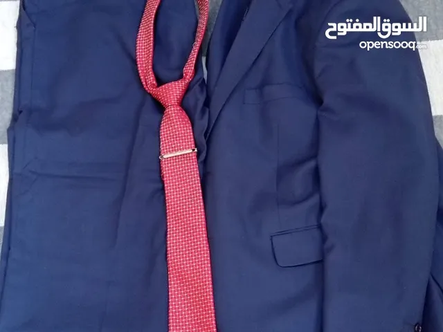 بدلة رجالي لون كحلي Semi Slim Fit / مقاس 58 / من اجود انواع الاقمشة قطن بالكامل