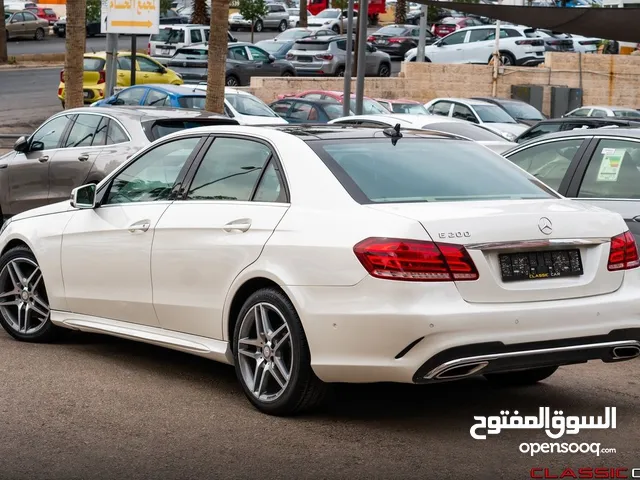 ضو خلفي شمال مرسيدس E200 مرسيدس جديد الاصلي