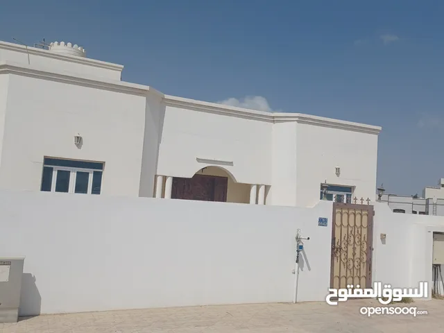 250 m2 3 Bedrooms Villa for Rent in Muscat Al Maabilah