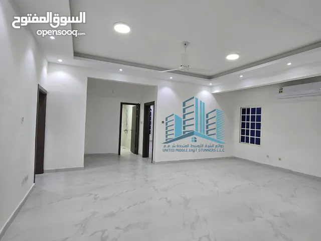 300 m2 5 Bedrooms Villa for Rent in Muscat Al Khuwair