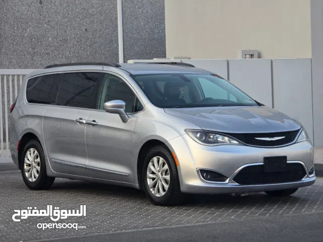 CHRSLER PACIFLCA 2017 GCC 2KEYS // GOOD CONDITION INSIDE OUT SIDE // PERSONAL USE