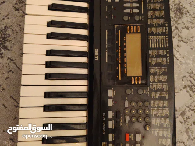 السلام عليكم يشتغل وصوت معها تمام بس يلي صيانة ويبدأ أمورها تمام