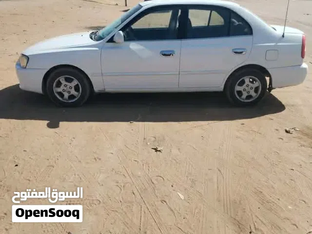 2006 هيونداي اكسنت Standard