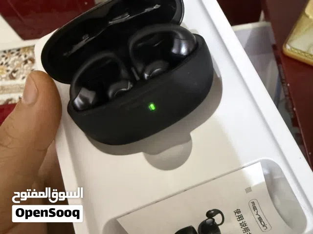 سماعات الجديده مستخدمه 6ايام فقط وسعر حلو وتصال فول