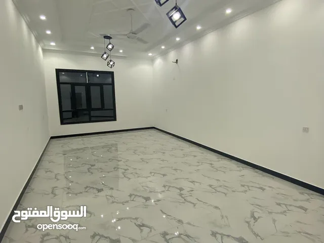 285m2 4 Bedrooms Villa for Sale in Al Batinah Al Rumais