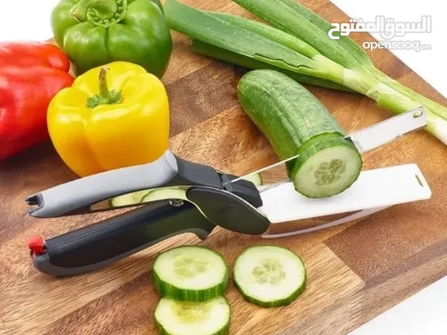 قطاعة خضروات و فواكه يدويه (موجوده كمية كبيرة) مع ملحقات خاصة مميزة