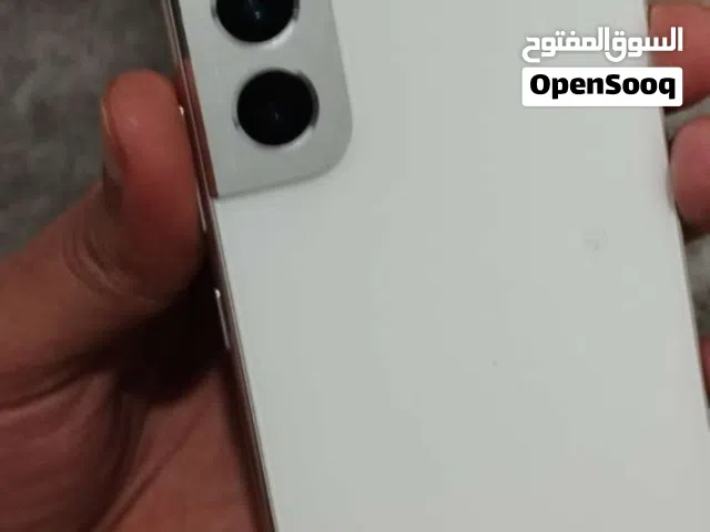 عرض اليوم s22ربي يبارك قدام اعيونك عيبه الوحيد فريم الكميرات في اترات الكفر و العضم و الشاشه ساليمات
