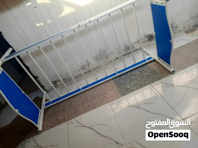 سرير  للبيع