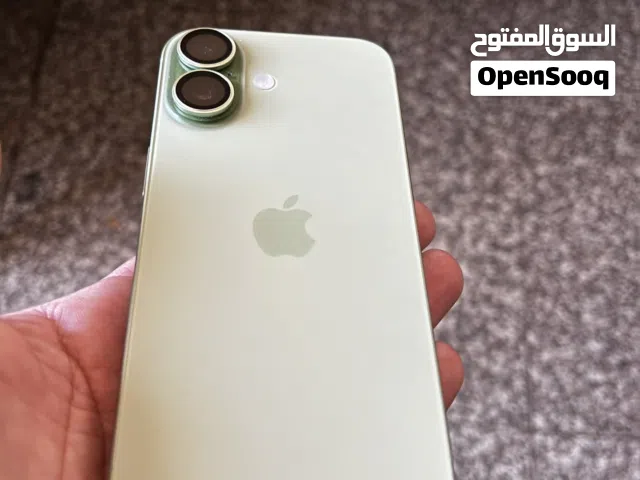 iPhone 17  256g  E-sim الجهاز ولا اي خدش لون جميل ومركب عليه لزقه وحماية عدسات بقيمة 35دينار