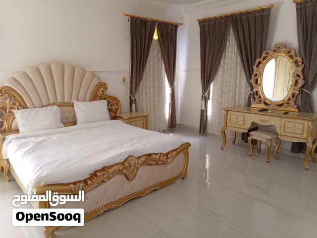 شقق واستديو وغرف فندقيه مفروشه للايجار الشهري  بالخوير والعذيبه والغبره وغيرها