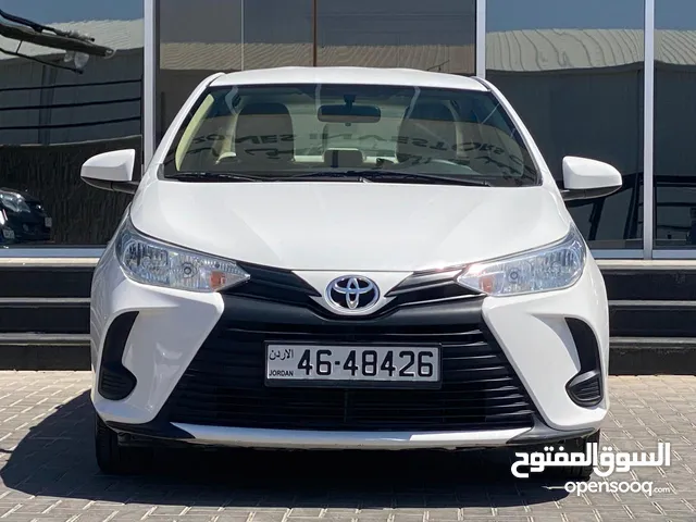 تويوتا يارس 2021 جمرك جديد ماتور 1500cc فحص كامل 7 جيد بدون ملاحظات او قصعات
