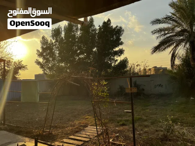 شقة ارضية للبيع في البياع