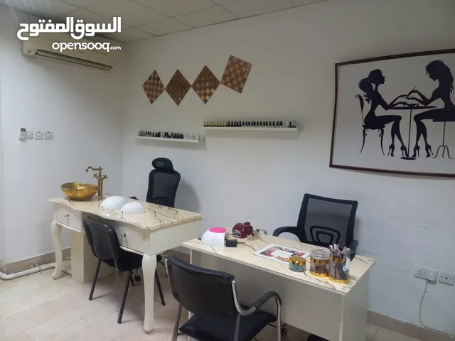 Beauty salon for sale. With all the equipment, facilities, and all the permits, ready to start.