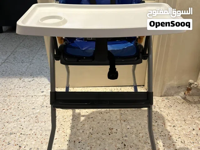 مقعد طعام أطفال شيكو chicco لأعمار مختلفه