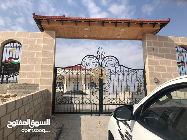 405m2 5 Bedrooms Villa for Sale in Zarqa Al Hashemieh