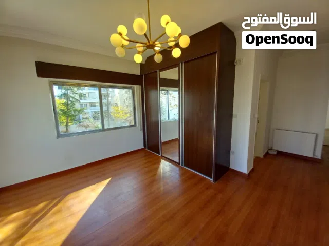 200 m2 3 Bedrooms Apartments for Rent in Amman Abdoun