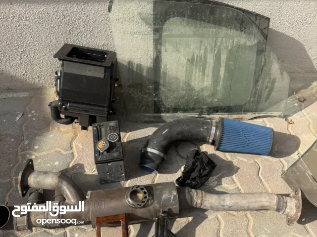 للبيع اغراض متنوعه لاغلب السيارات للتواصل واتساب