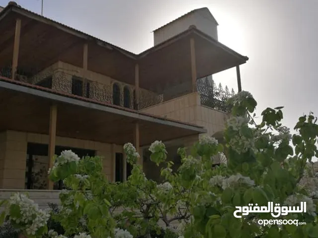 975 m2 More than 6 bedrooms Villa for Sale in Amman Tla' Ali