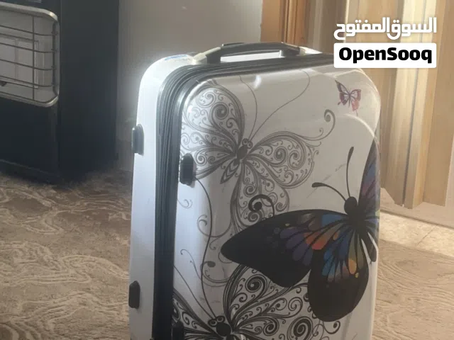 شنط سفر بحاله ممتازه للبيع جميع الاحجام