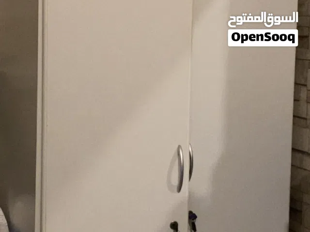 للبيع كبت ابيض بابين ودرجين