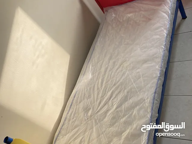 مطلوب 2 بنت موظفات لمشاركة سكن لدى عائلة