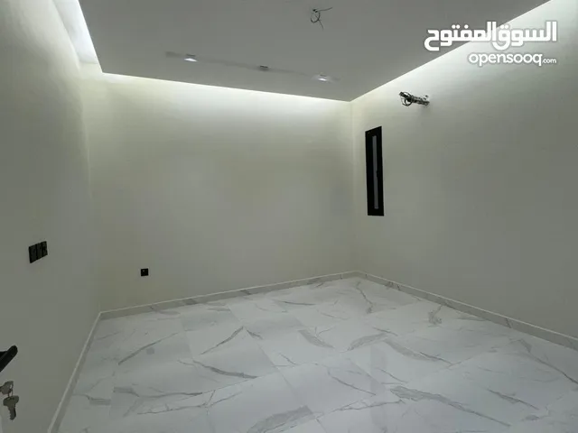 300 m2 5 Bedrooms Apartments for Rent in Jeddah Marwah