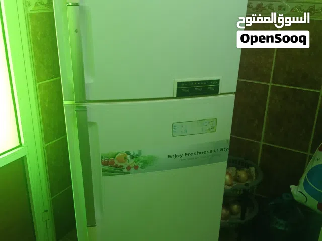 ثلاجه نوع LG مستعمله