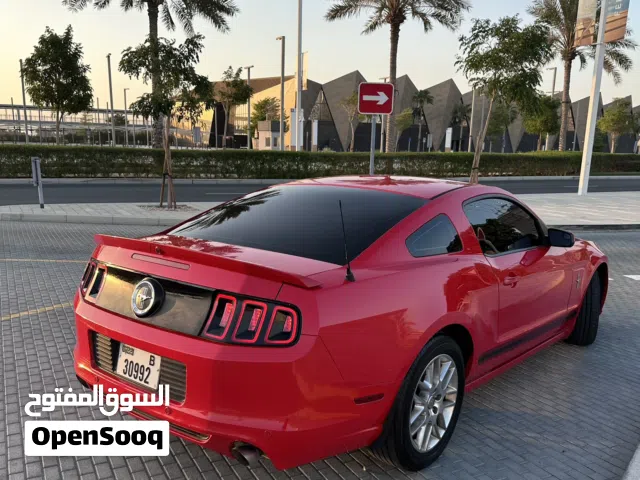 2014 فورد موستانج Standard V6