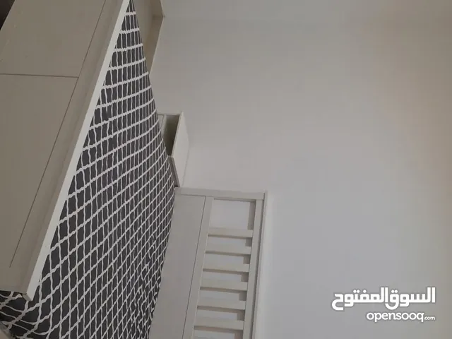 غرفة خاصة لبنت أو بنتين