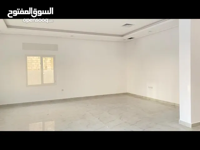 820 m2 More than 6 bedrooms Villa for Sale in Al Ahmadi Wafra residential