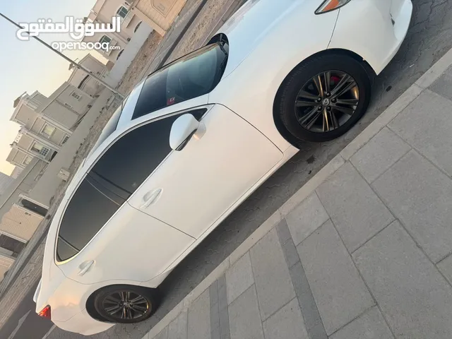 Used Lexus ES in Abu Dhabi