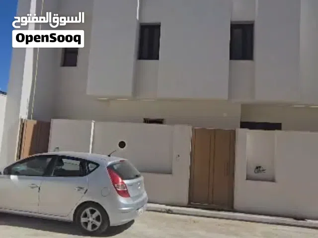 فيلا دورين وملحق مفصولات  الموقع طريق المشتل  فيديو للفيلا تواصل واتساب