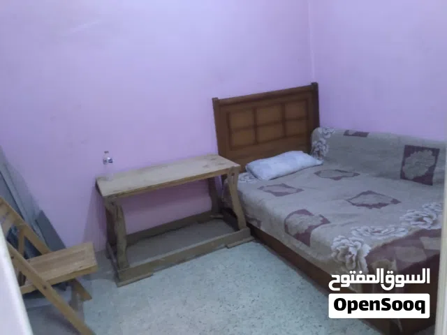 غرفه داخل شقه مفروشه للايجار بالشوربجي بالقرب من جامعه القاهرة