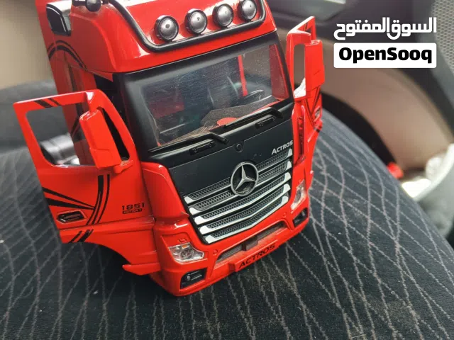سيارات مجسمات حديد للبيع كل سياره ولها سعر