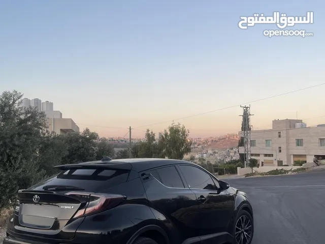 تويوتا سي آج آر CHR  نظيفه جدا