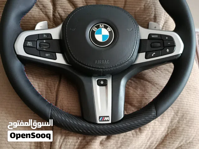 عجلة قيادة مستعمل بجودة جيدة ومظهر أنيق