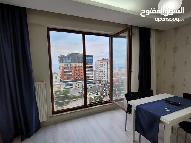 شقة مطلة على البحر في مجمع راقي ومتكامل