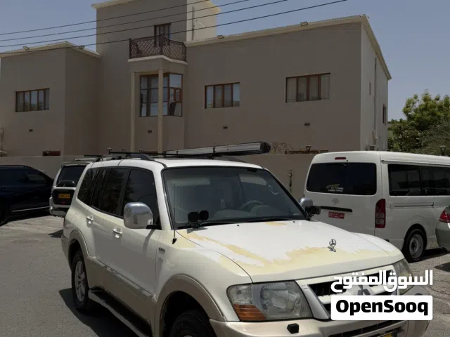 2005 Mitsubishi Pajero GLS