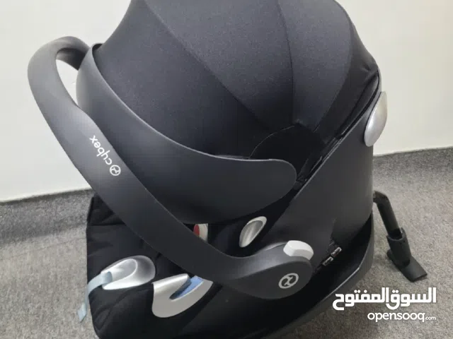 cybex Aton Q car seat with Cybex 2-Fix base, ISOFIX car seat base