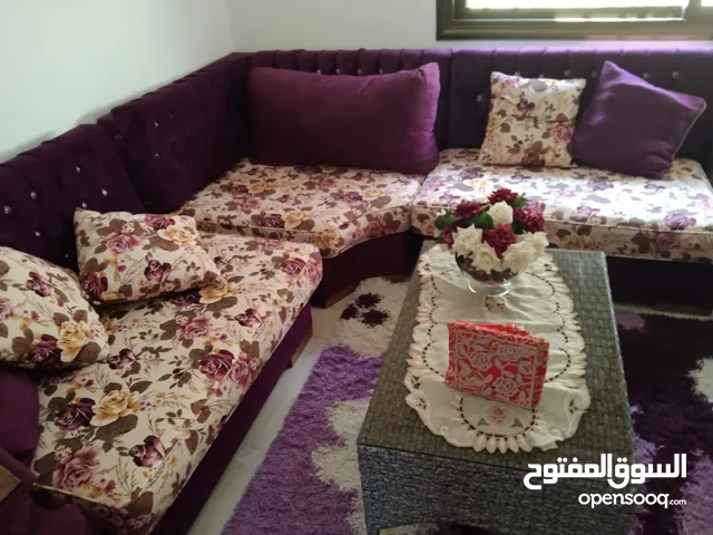 طقم كنب حرف U تفصيل بحالة ممتازه جدا