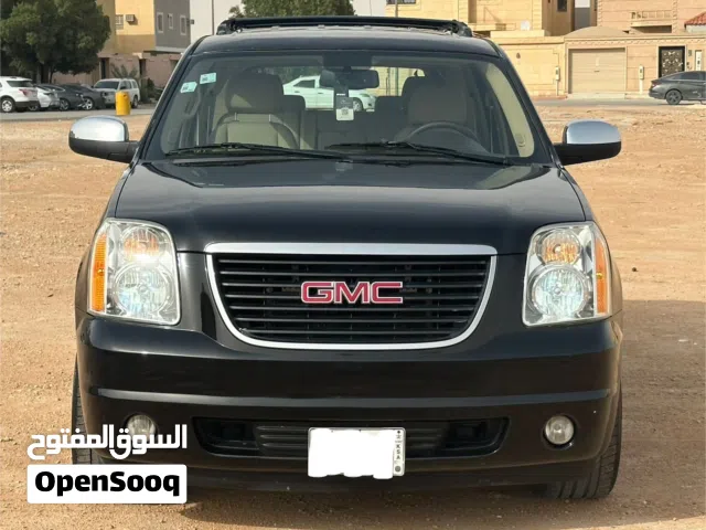 2011 GMC Yukon Standard