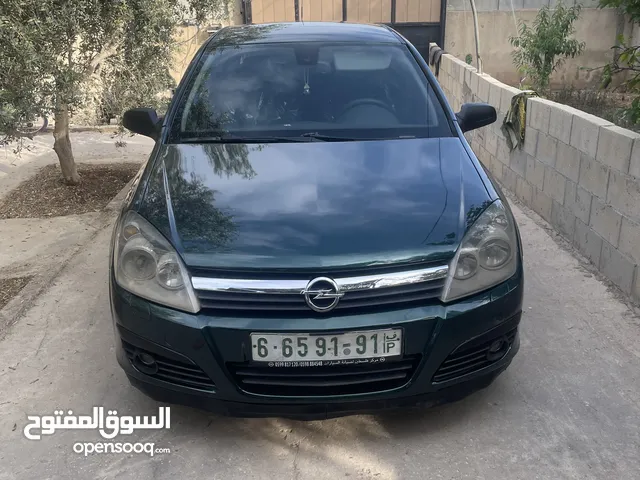 اوبل استرا منفوضة من النمرة لنمرة تخلو من الحوادث ولا ضربة