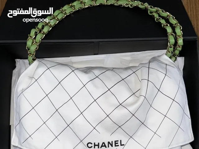 شنطة شانيل استخدام بسيط جدا شبه الجديد