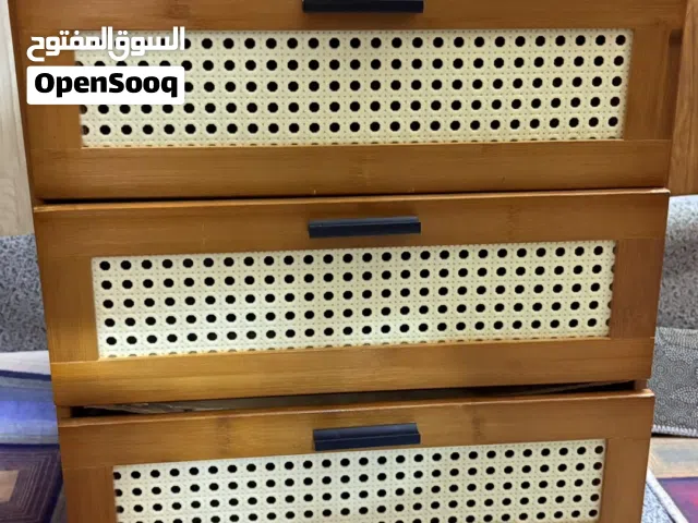 مجرات خشبية وماكو توصيل يعني الي يريدهم انطيه عنوانه يجي يفحصهم زين وياخذهم.