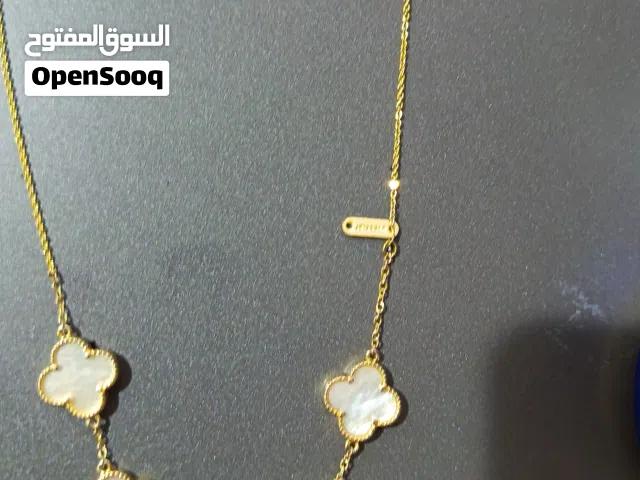 سنسالين ذهب عيار 18 من مجوهرات ماركة تيفاني وبوش تروي باحجار لؤلؤ