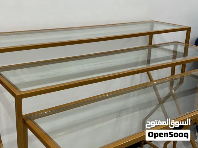 طاولات زجاجية للبيع