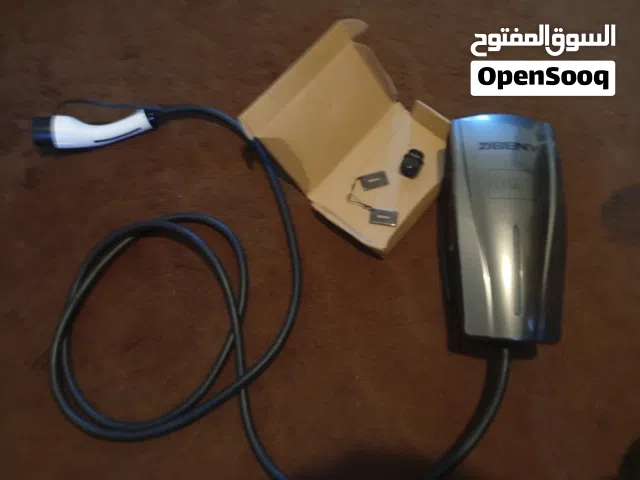شاحن اي دي 4 زبيني 32 أمبير جديد مع البطاقات للبيع