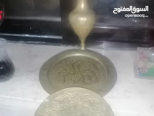 3قطع نحاسيات قديمة مزخرفة 15ليرة عمان جاوا