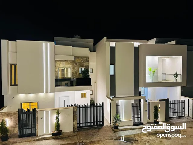 345 m2 4 Bedrooms Villa for Sale in Tripoli Al-Serraj