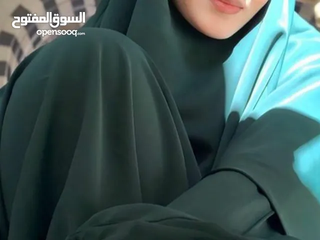 حجاب اسلامي بأجمل موديل قماش ساندريلا القياس فري سايز متوفر جميع الألوان والون الأسود سواد فاحم يجنن
